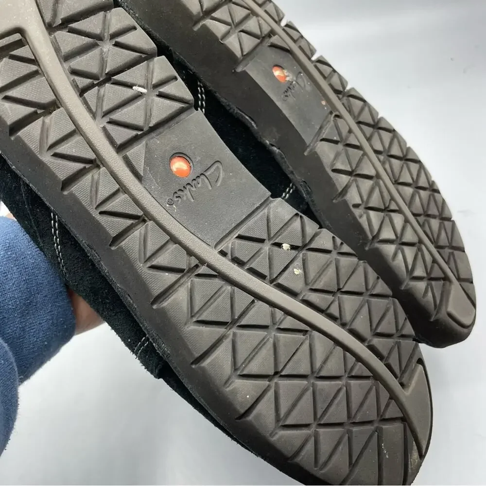 Clarks artisan black